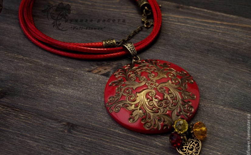 Polymer clay antique pendant – handmade ideas