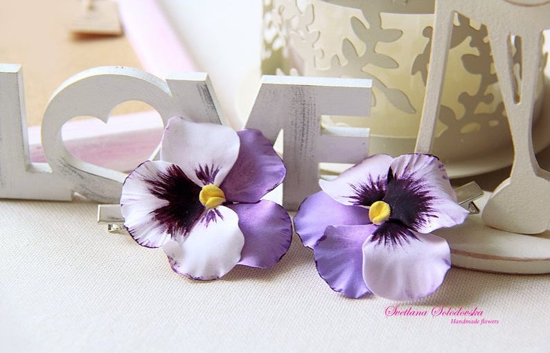 Large polymer clay flower hair clip